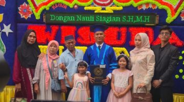 Dari Ruang Sidang ke Ruang Wisuda, Advokat Dongan Nauli Siagian Raih Gelar Magister Hukum di UMSU
